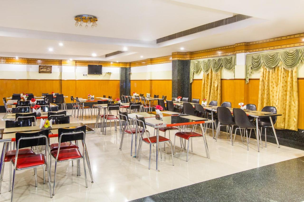 Capital O 69831 Hotel Mount Heera Chennai Exteriör bild