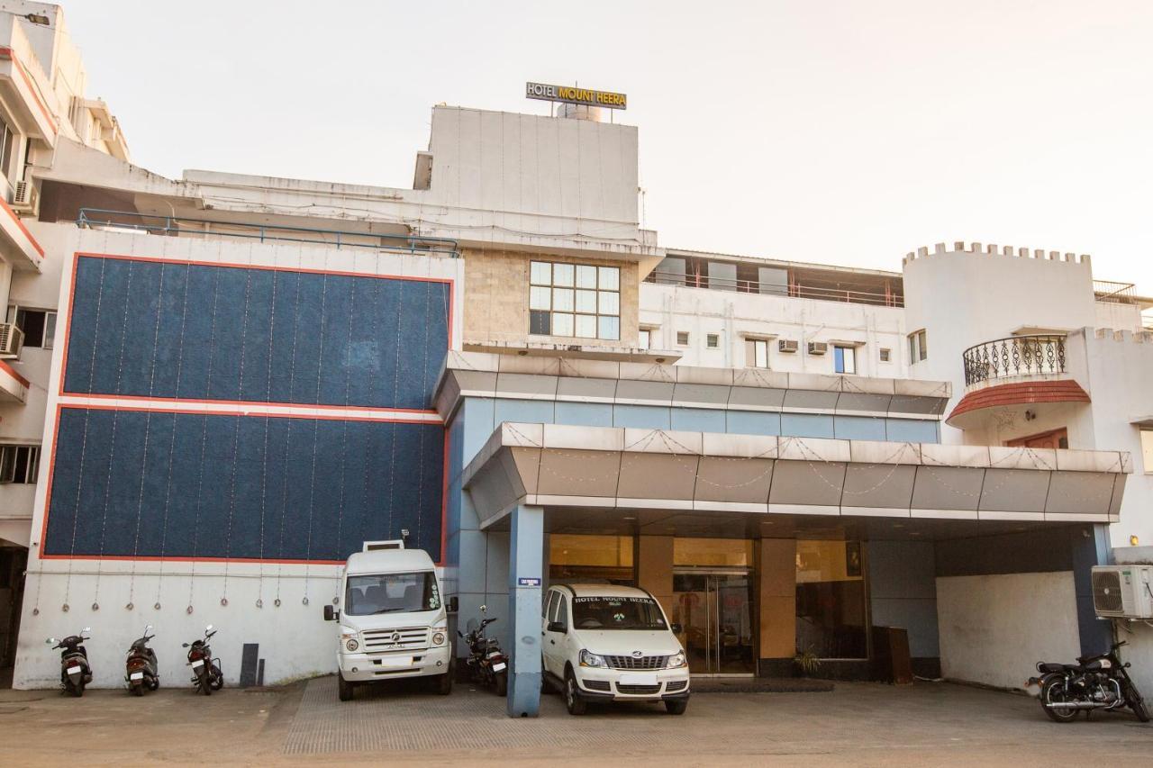 Capital O 69831 Hotel Mount Heera Chennai Exteriör bild