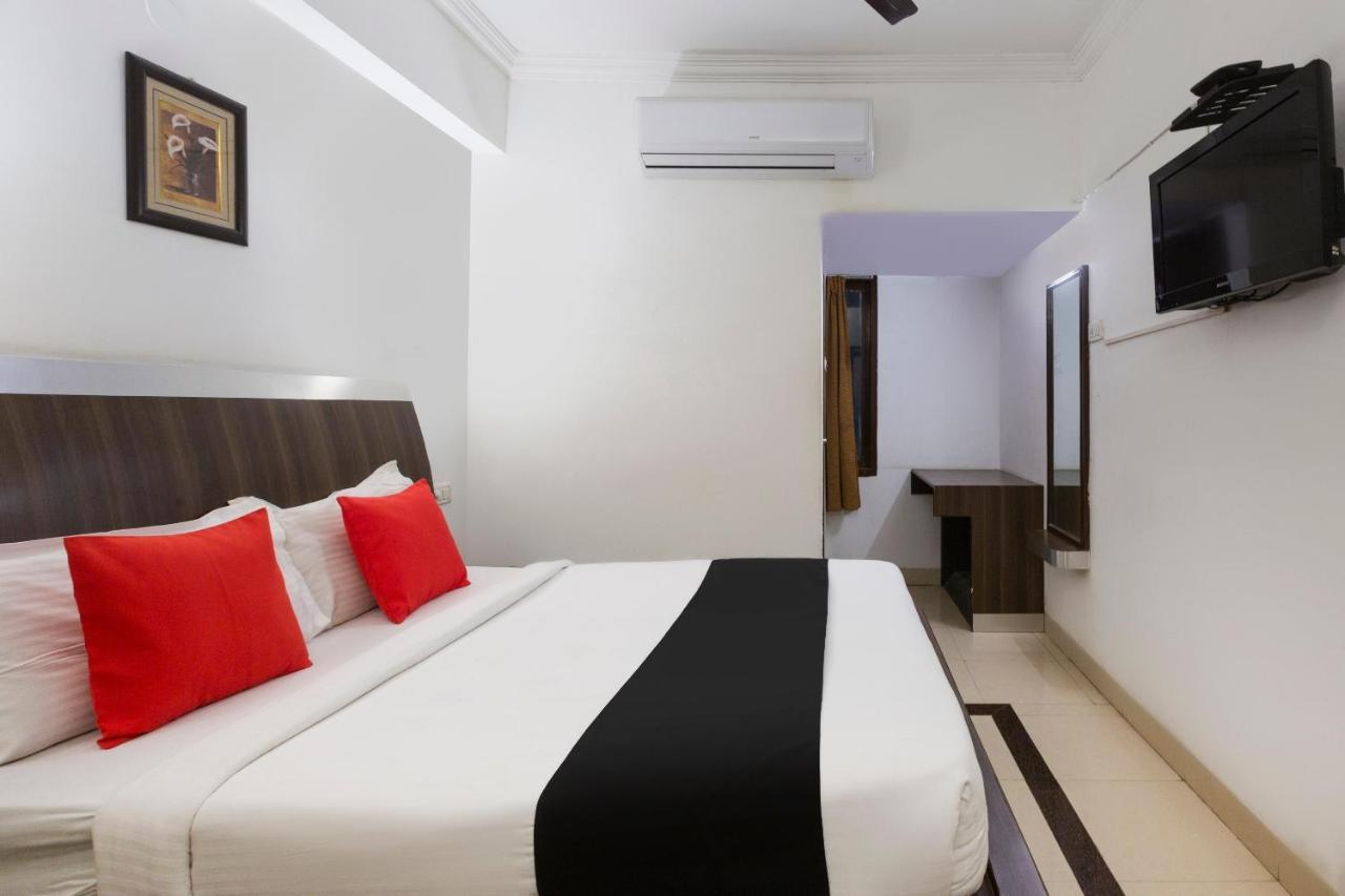 Capital O 69831 Hotel Mount Heera Chennai Exteriör bild