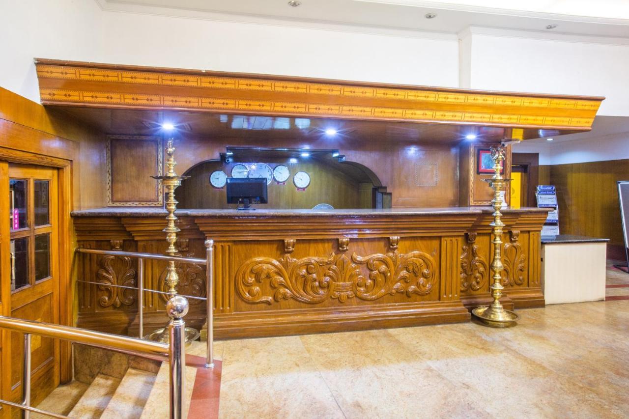 Capital O 69831 Hotel Mount Heera Chennai Exteriör bild