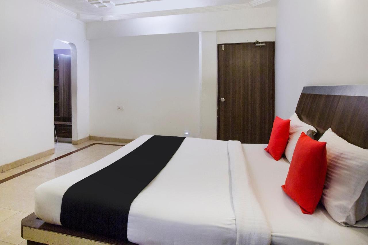 Capital O 69831 Hotel Mount Heera Chennai Exteriör bild