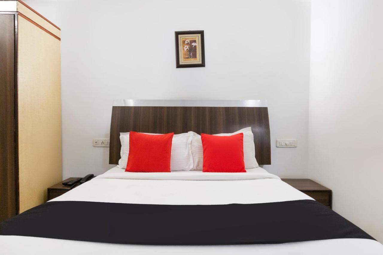Capital O 69831 Hotel Mount Heera Chennai Exteriör bild
