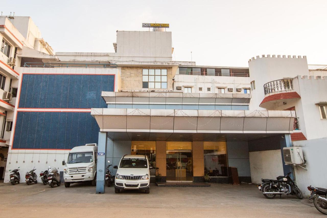 Capital O 69831 Hotel Mount Heera Chennai Exteriör bild
