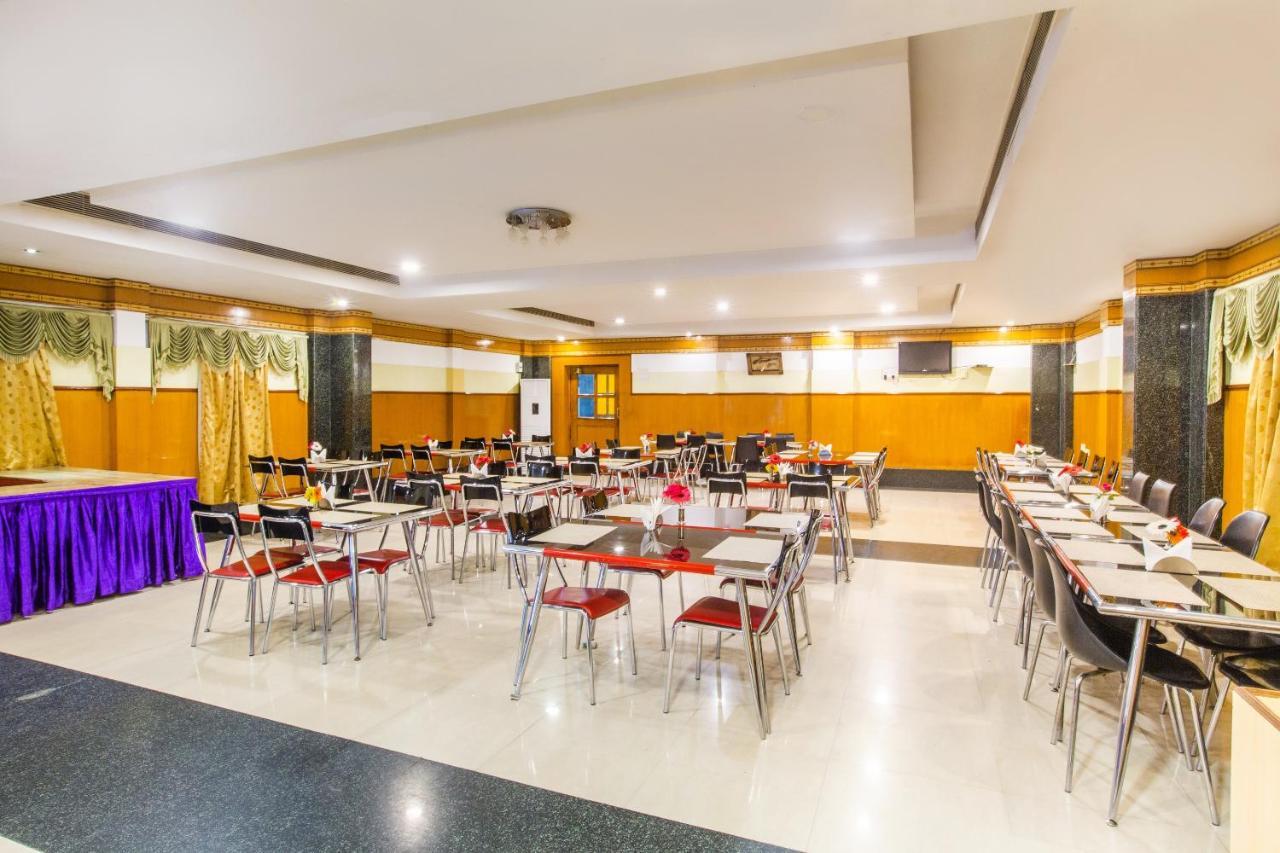 Capital O 69831 Hotel Mount Heera Chennai Exteriör bild